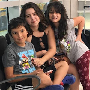 Meet your Posher, Yamila